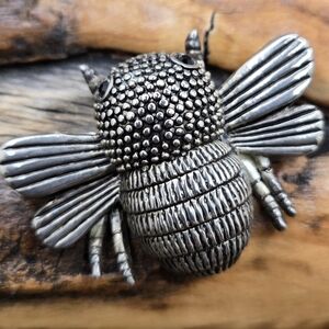 Silver Tone Bee Brooch Bumblebee Black Faceted Black Crystals for Eyes 1¼" X 1¾"